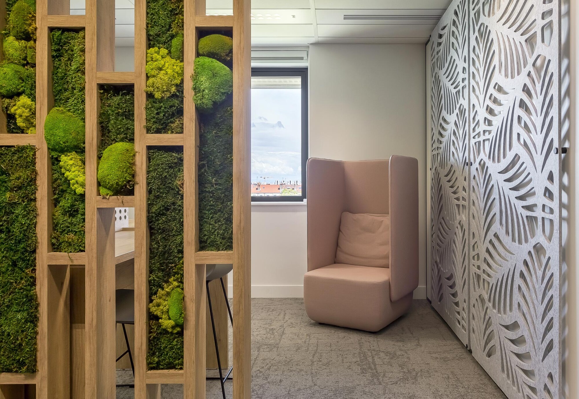 OfficeConcept – Innergex 2 – Entrée – VI – HD-9